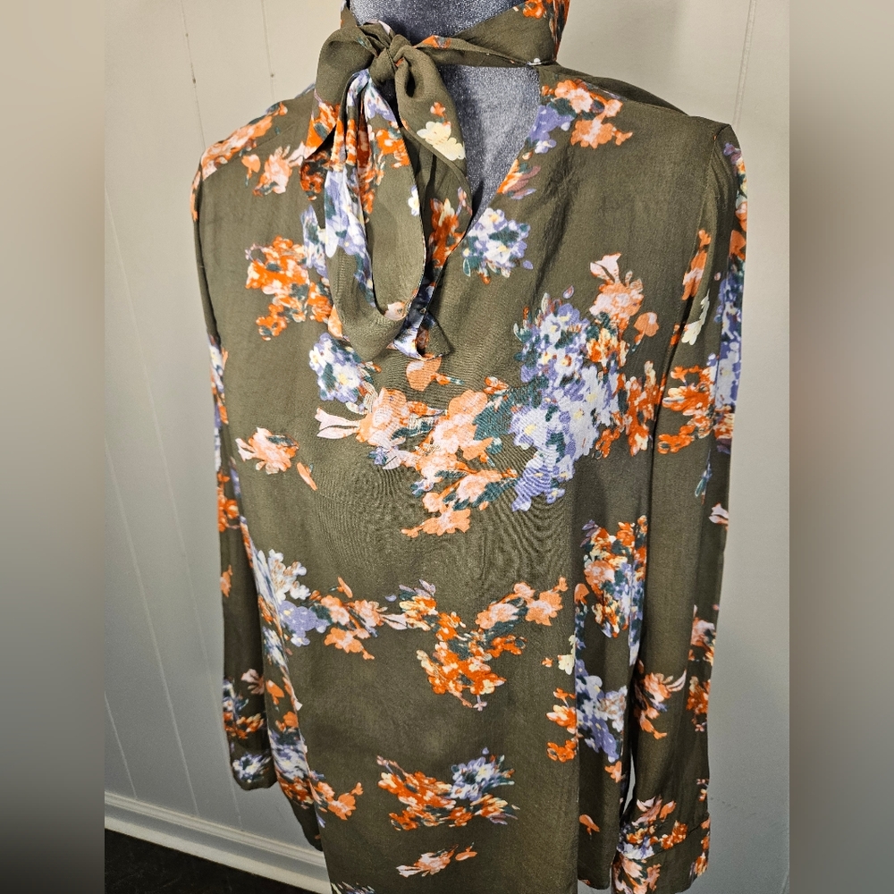 Floral Tie-Neck Blouse - Olive Green